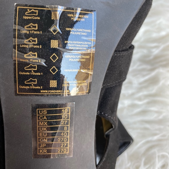 Forever 21 Buckle booties with heel - Picture 5 of 6